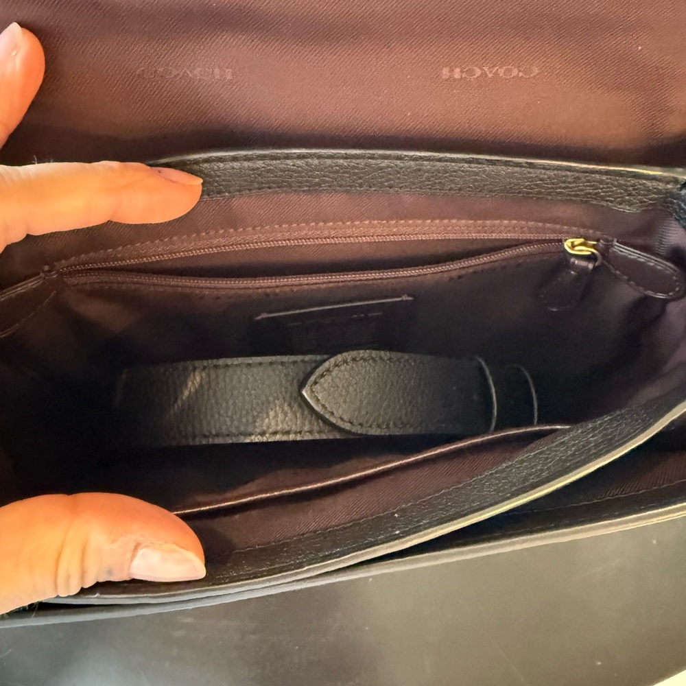Coach Cassie Pebbled Black Leather *Excellent Condition/Priced to Sell - Picture 7 of 7